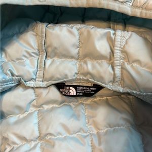 the north face jacket size 3t